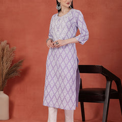 Women Floral Printed Round Neck Straight Kurta