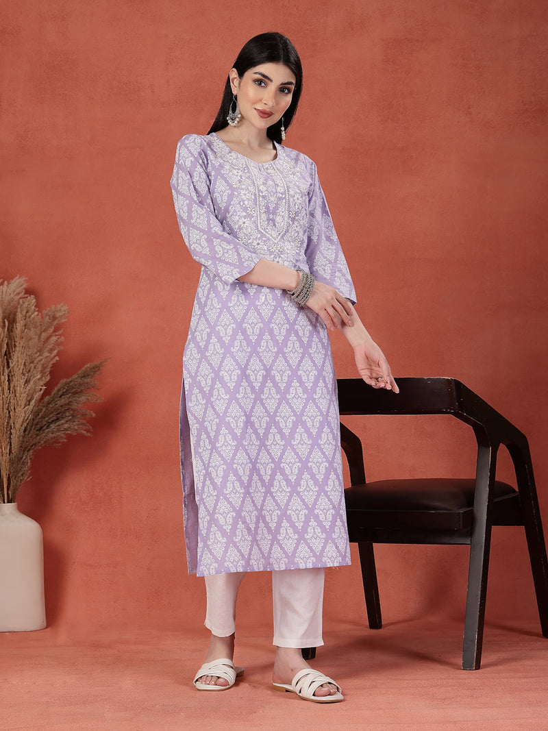 Women Floral Printed Round Neck Straight Kurta