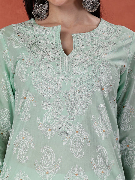 Women Green Color Paisley Printed Thread Work Notch Neck Pure Cotton Straight Kurta