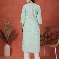 Women Sea Green Floral Printed Thread Work Notch Neck Pure Cotton Straight Kurta
