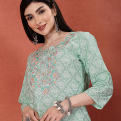 Women Sea Green Floral Printed Thread Work Notch Neck Pure Cotton Straight Kurta
