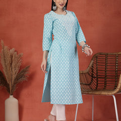 Women Embroidered Round Neck Straight Kurta
