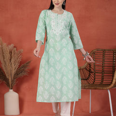 Women Paisley Printed Thread Work Notch Neck Pure Cotton Straight Kurta
