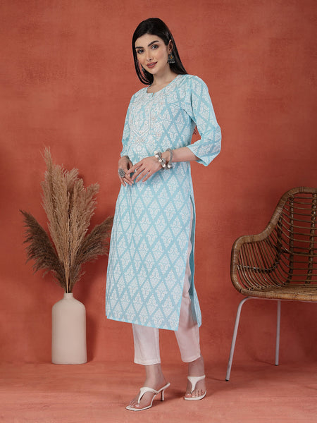 Women Floral Printed Thread Work Notch Neck Pure Cotton Straight Kurta