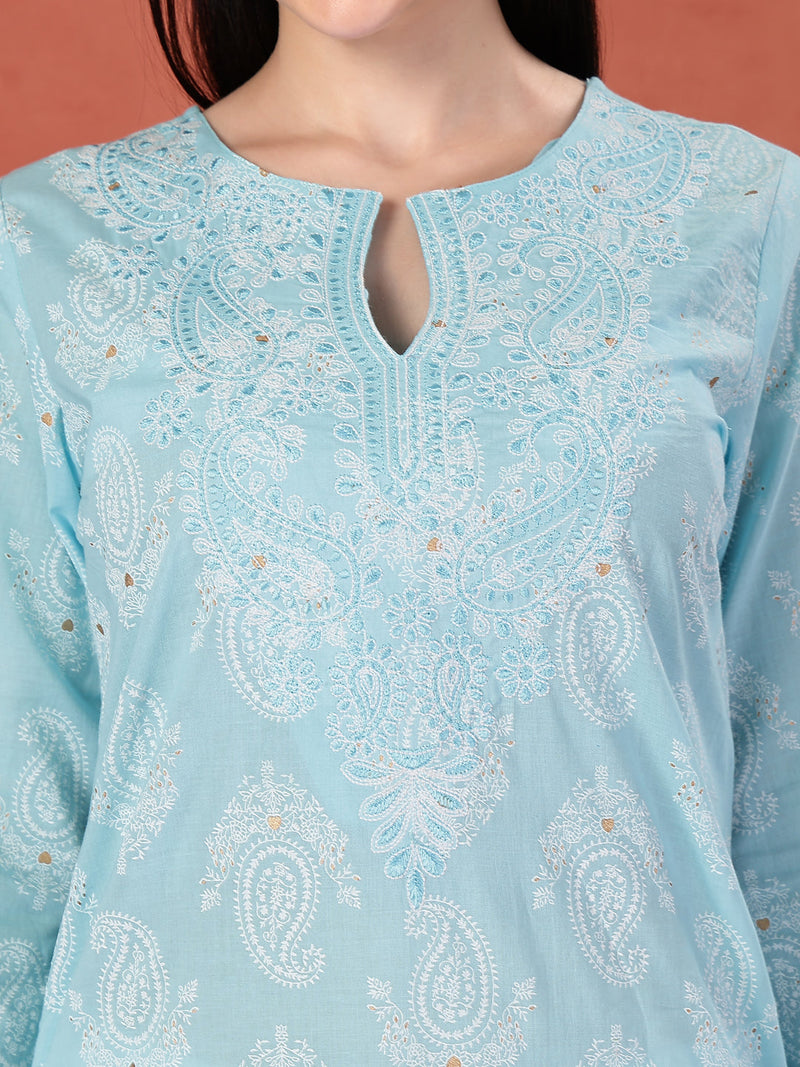Women Floral Printed Thread Work Notch Neck Pure Cotton Straight Kurta
