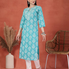 Women Paisley Printed Thread Work Notch Neck Pure Cotton Straight Kurta