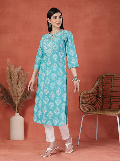 Women Paisley Printed Thread Work Notch Neck Pure Cotton Straight Kurta