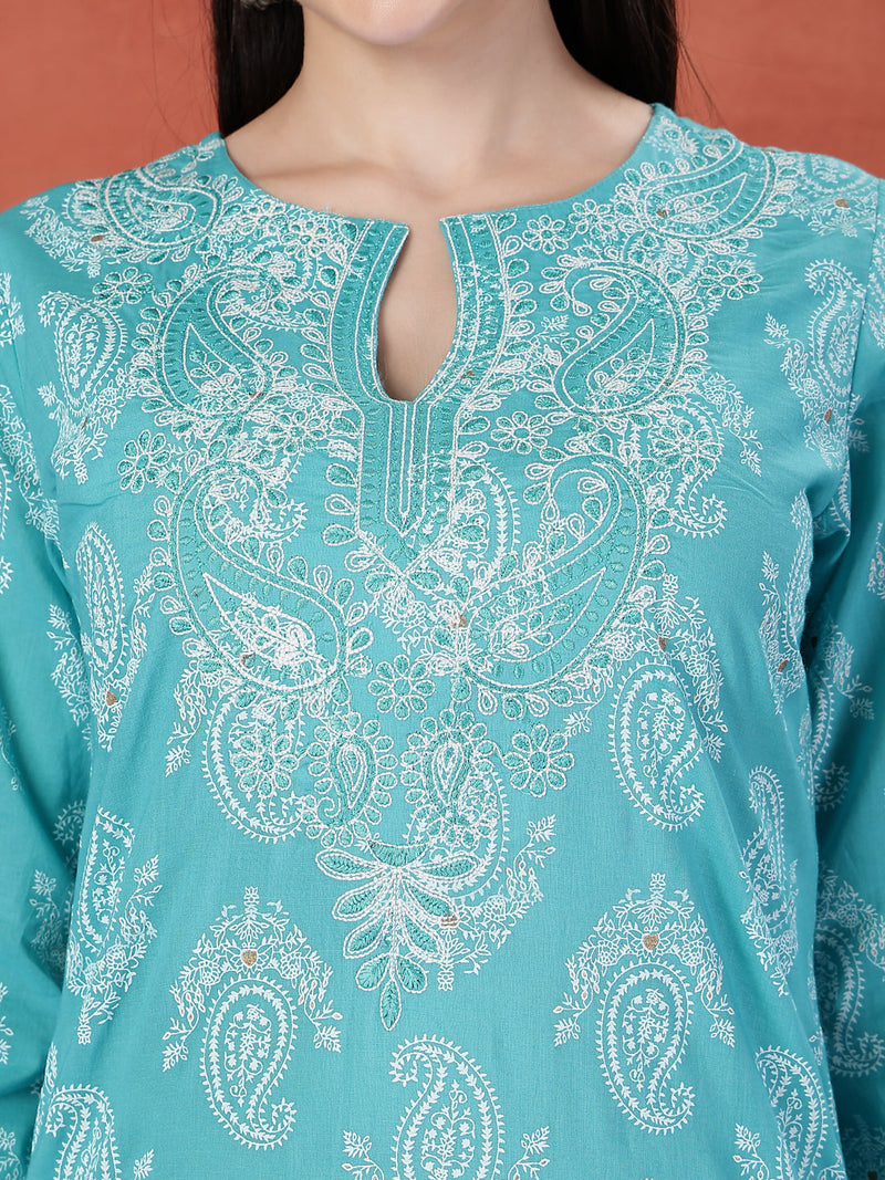 Women Paisley Printed Thread Work Notch Neck Pure Cotton Straight Kurta