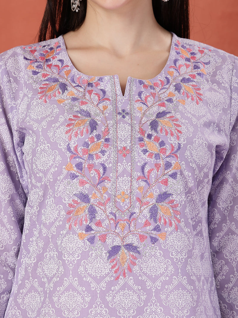Women Floral Printed Thread Work Notch Neck Pure Cotton Straight Kurta