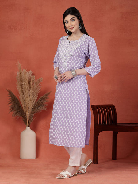 Women Floral Printed Thread Work Notch Neck Pure Cotton Straight Kurta
