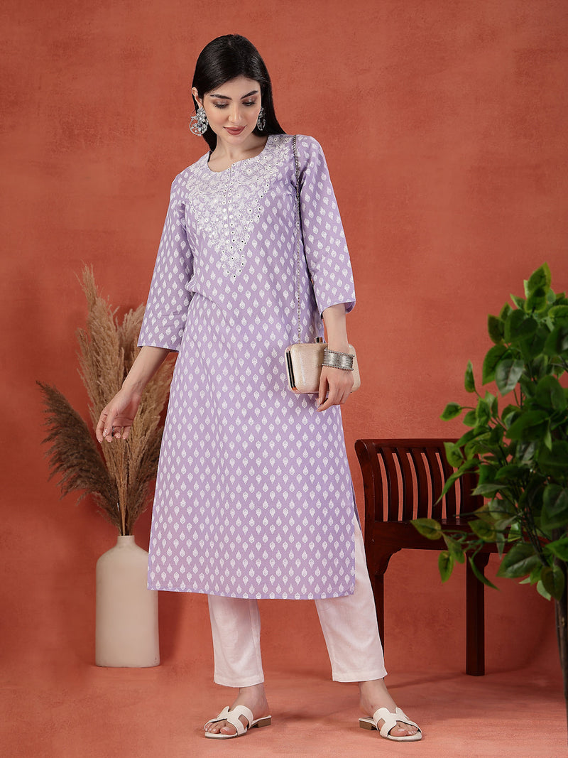 Women Floral Printed Thread Work Notch Neck Pure Cotton Straight Kurta