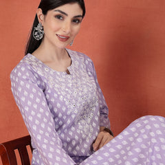 Women Floral Printed Thread Work Notch Neck Pure Cotton Straight Kurta