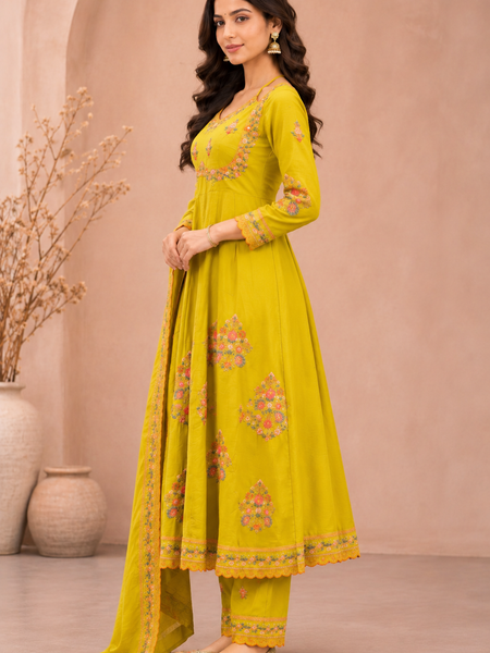 Women green   Embroidered Kurta Set with Palazzo Pants & Matching Dupatta – Traditional Festive Ethnic Wear