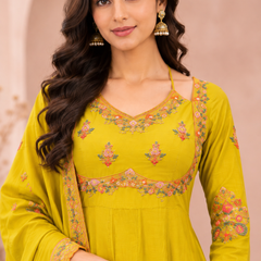 Women green   Embroidered Kurta Set with Palazzo Pants & Matching Dupatta – Traditional Festive Ethnic Wear