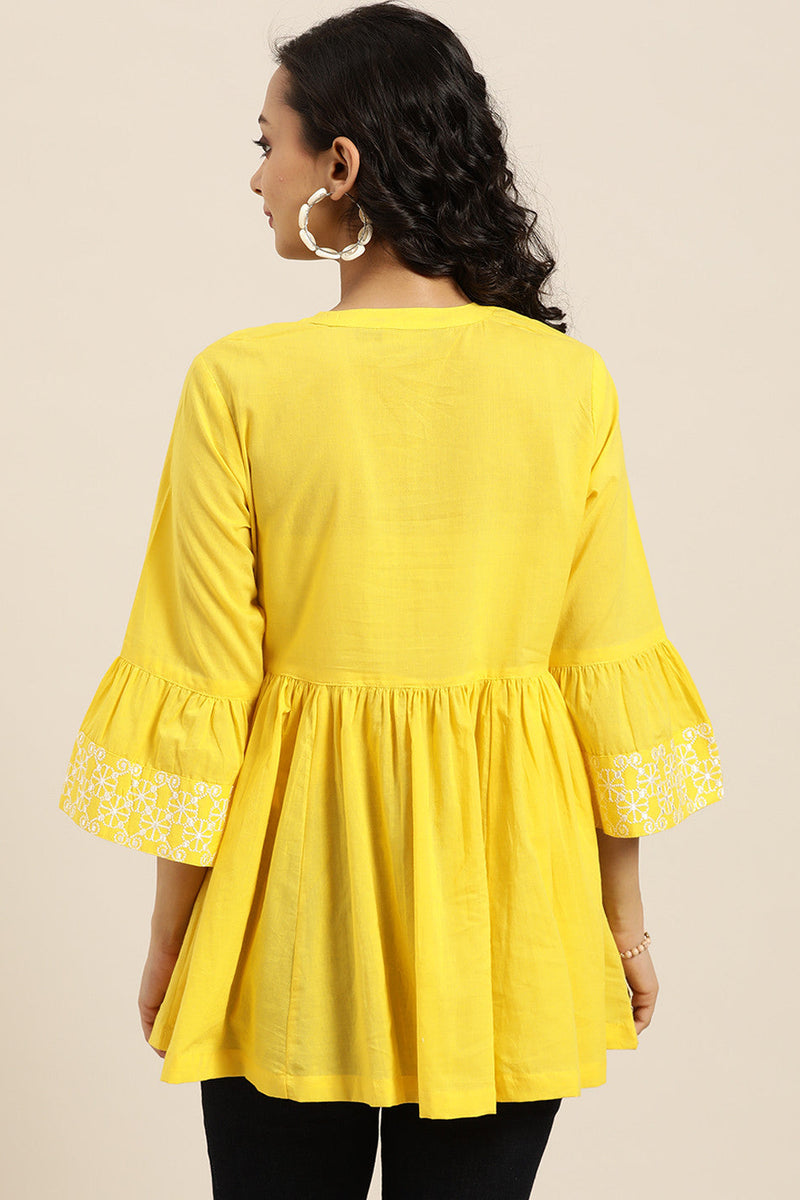 Back view casual yellow top women
