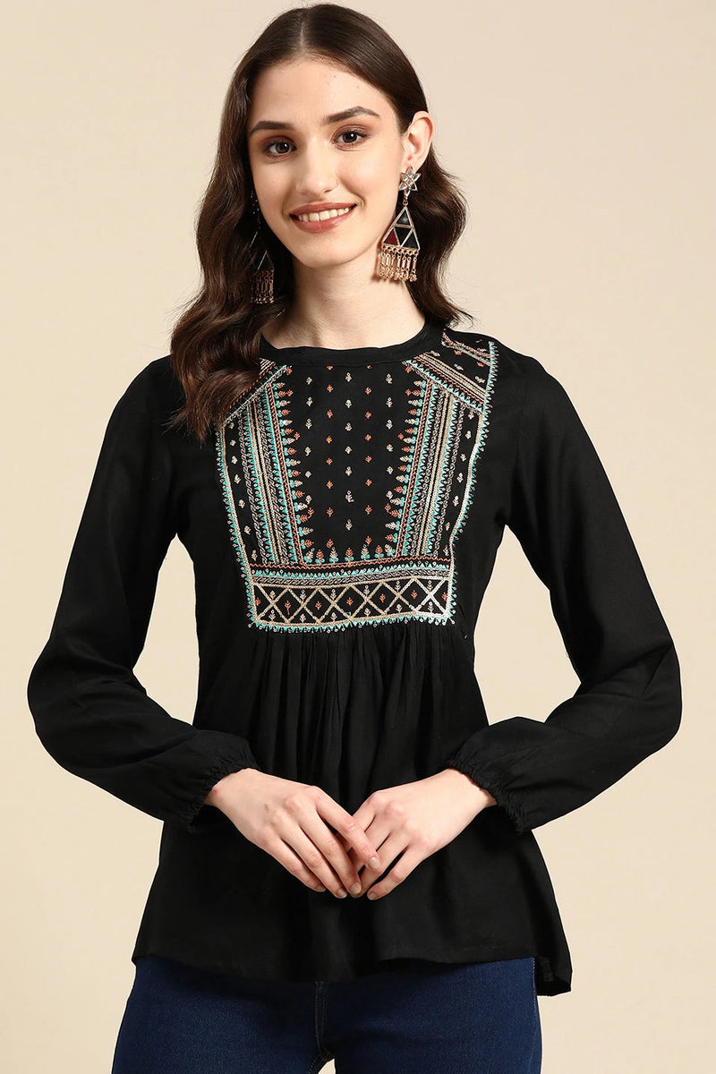 Front view black ethnic top women
