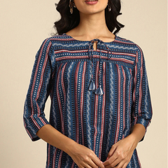 Front view striped casual top
